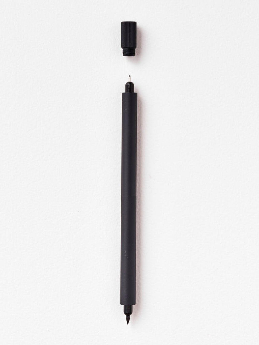 Tom's Studio Lumos Pro Duo Tip ~ Two tones of Black ~ Gently used, new nibs (B)